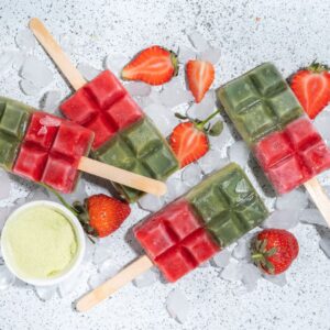 Strawberry Matcha Eis